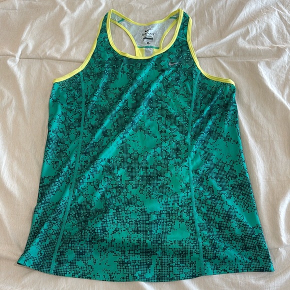 Nike Dri‑Fit Green/Yellow Tank • Size M • Performance & Bold Color - Picture 1 of 2
